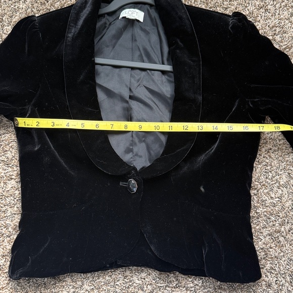 Black Velvet blazer - Picture 6 of 7